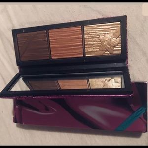 MAC shiny pretty thing face compact .49oz NIB